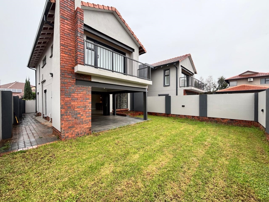 4 Bedroom Property for Sale in Grimbeeck Park North West